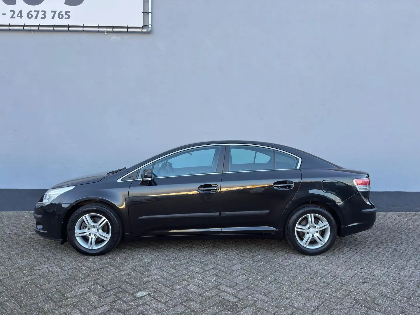 Toyota Avensis 1.8 VVTi Business - Trekhaak Zwart - 2