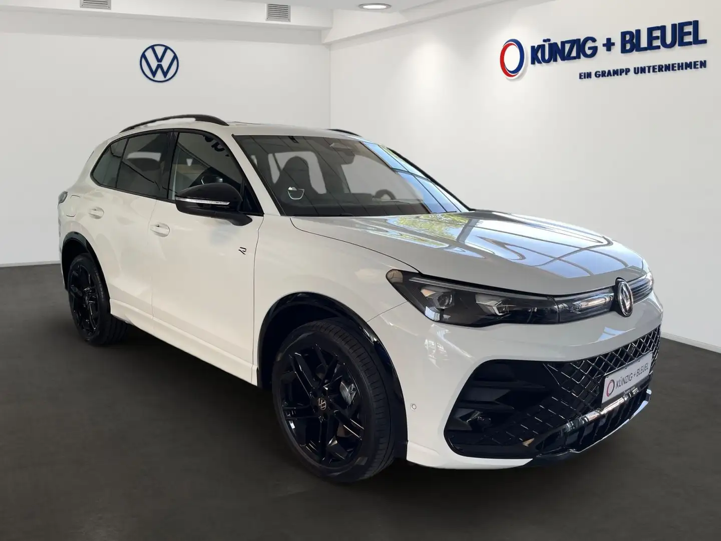 Volkswagen Tiguan R-Line 1,5 l eHybrid  AHK+PANO+360*KAM+NA Weiß - 2