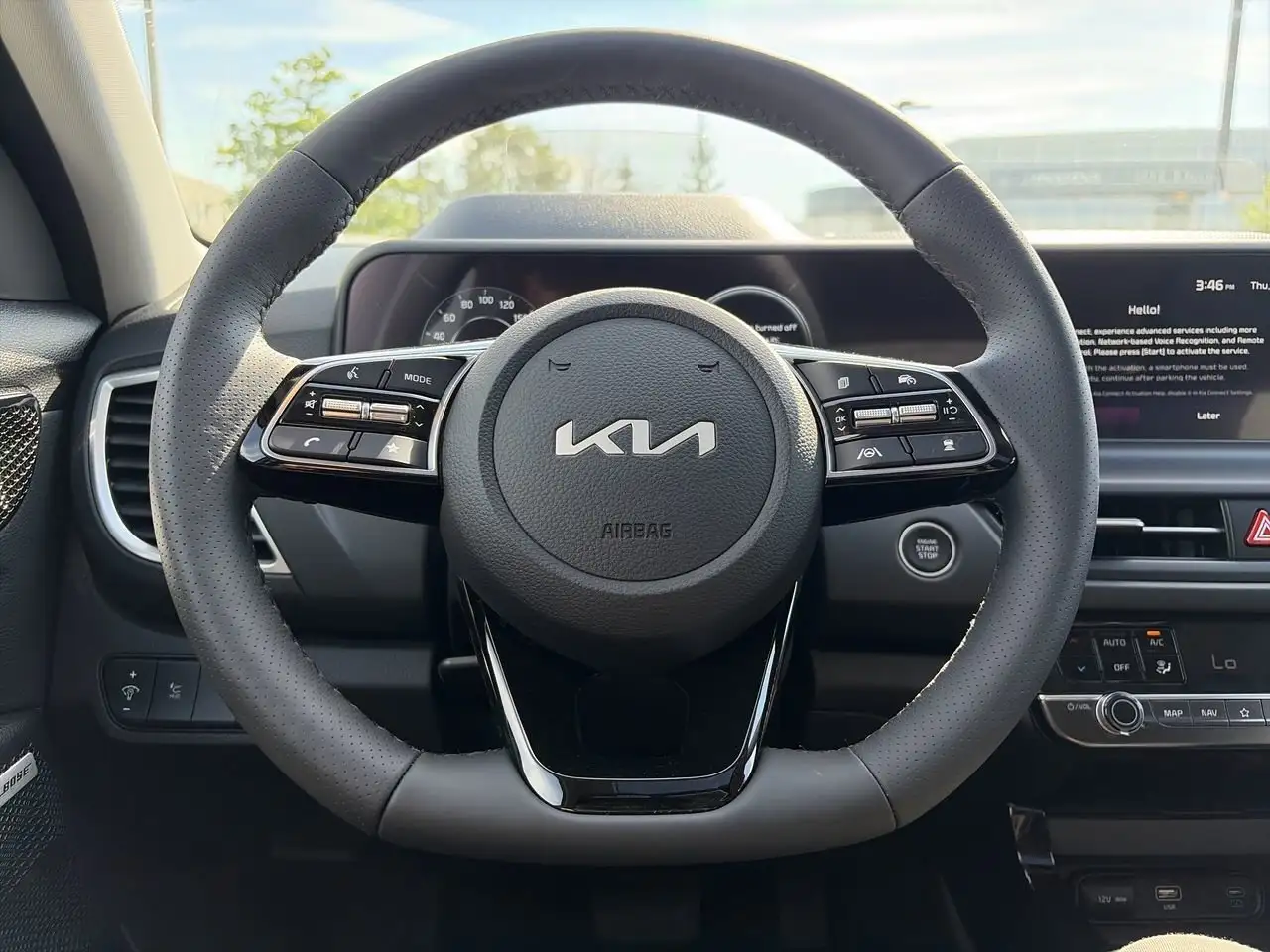 Kia Seltos снимка Kia Seltos