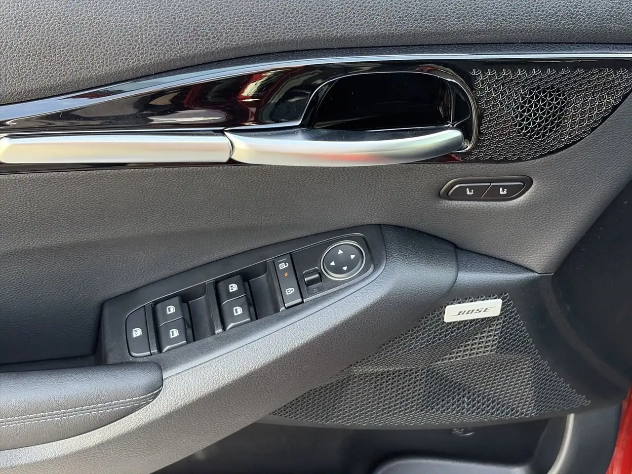 Kia Seltos снимка Kia Seltos