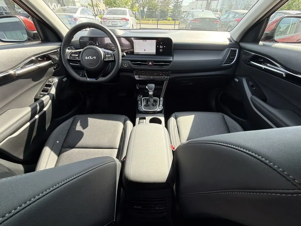 Kia Seltos снимка Kia Seltos