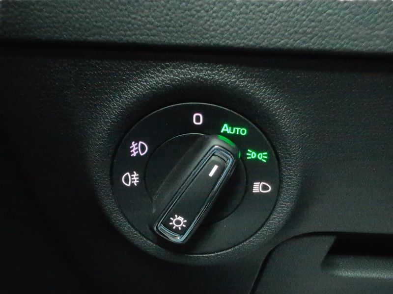 Skoda Karoq 2.0TDI DSG Style 4x4 ACC+VIRTU+AHK+18+KAM — photo 16