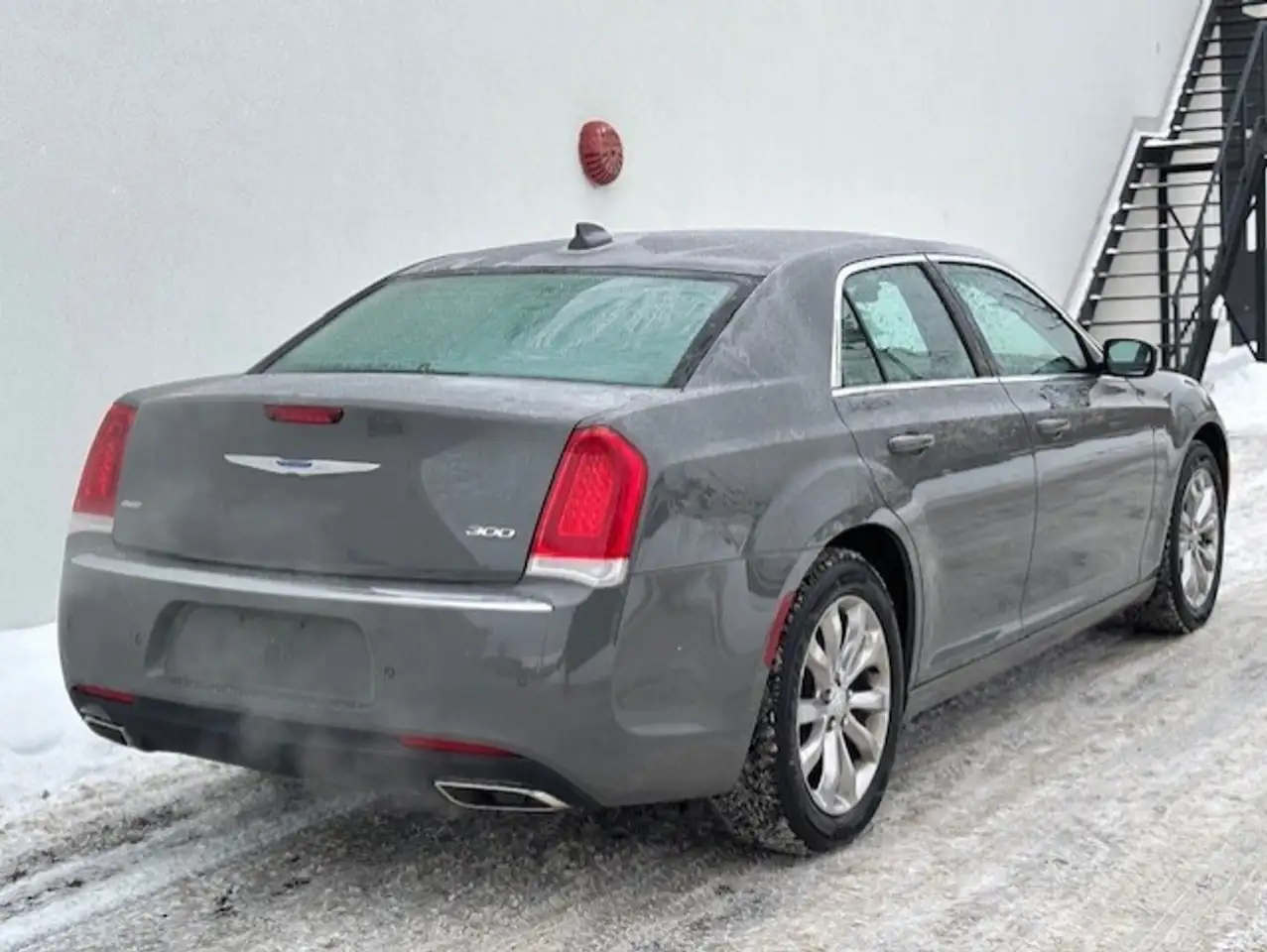 Chrysler 300 снимка Chrysler 300