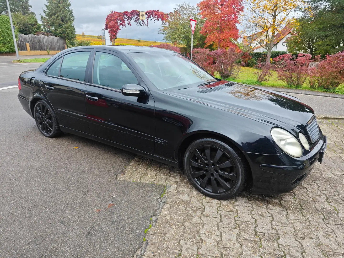Mercedes-Benz E 320 E 320 CDI HU/AU & KD NEU Schwarz - 1
