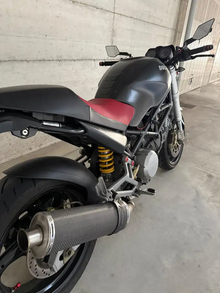 Ducati Monster 800