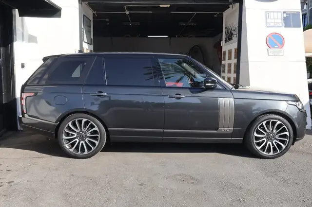 Land Rover Range Rover view 5