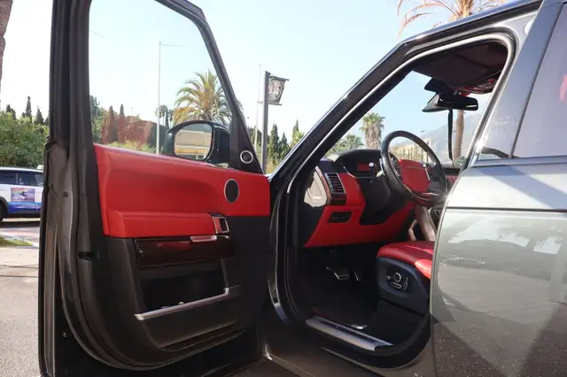 Land Rover Range Rover view 10