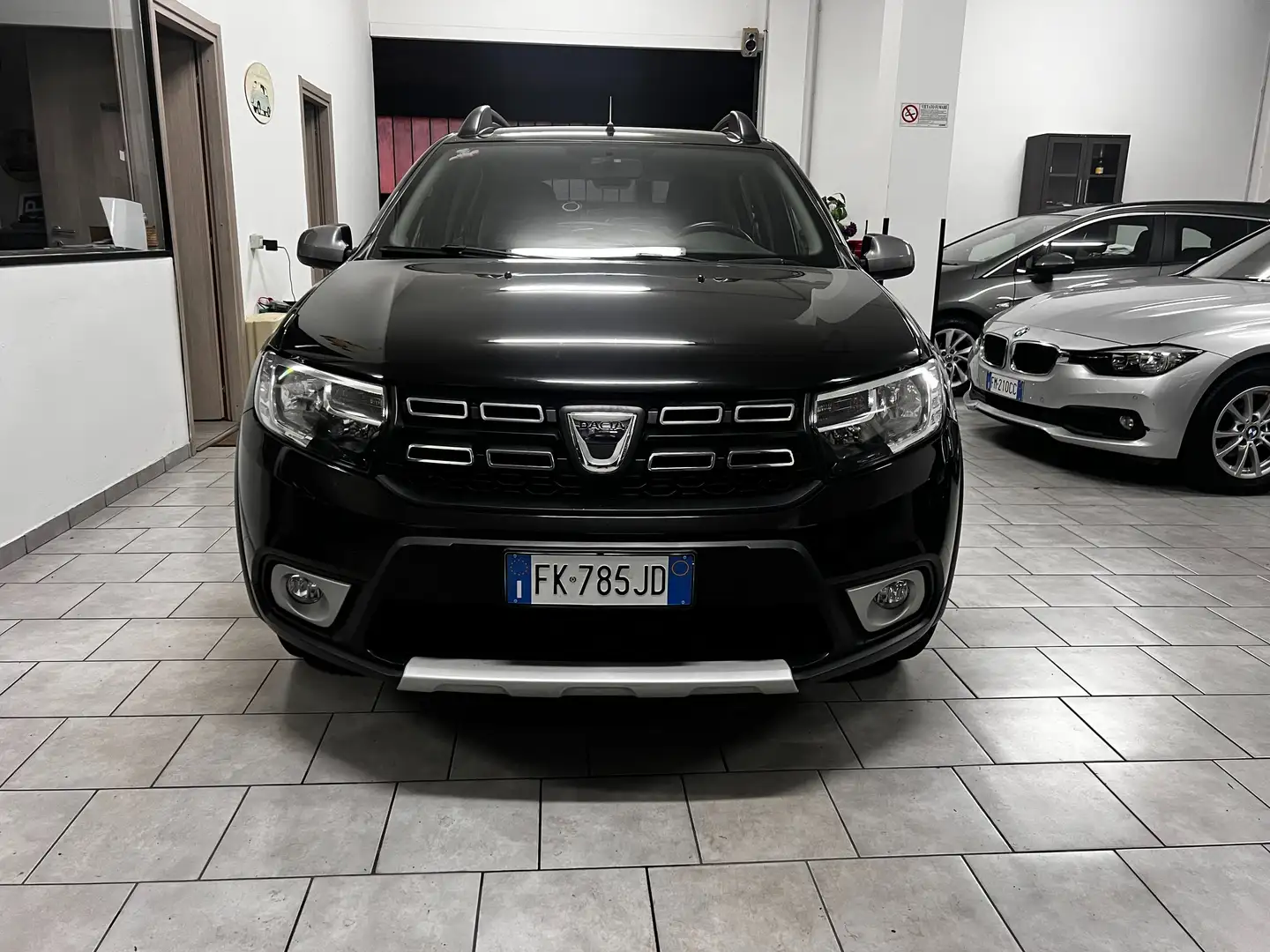 Dacia Sandero Sandero II 2017 Stepway 0.9 tce Brave turbo Gpl s Nero - 2