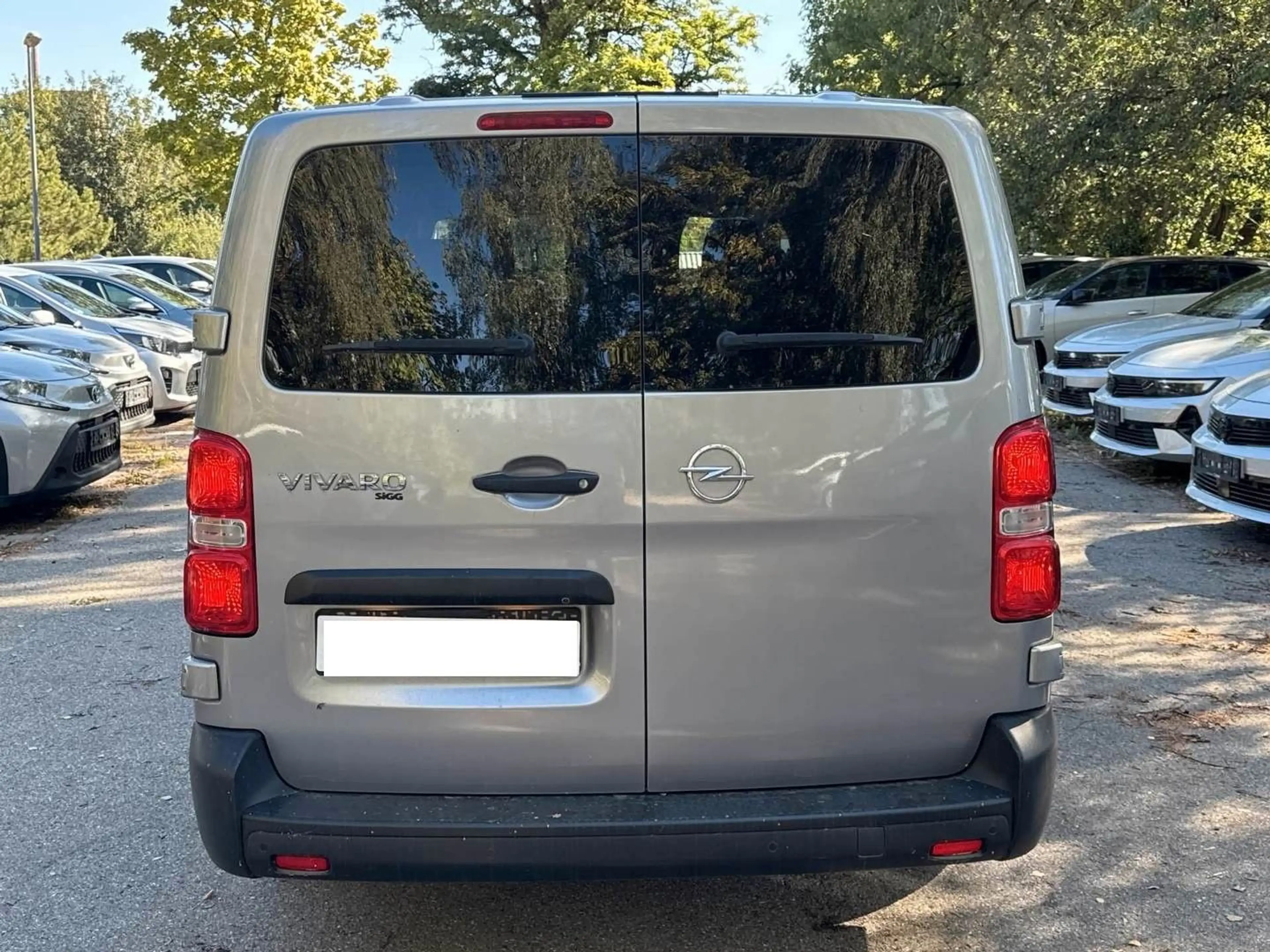 Opel Vivaro Kombi L 2,0 Diesel — photo 5