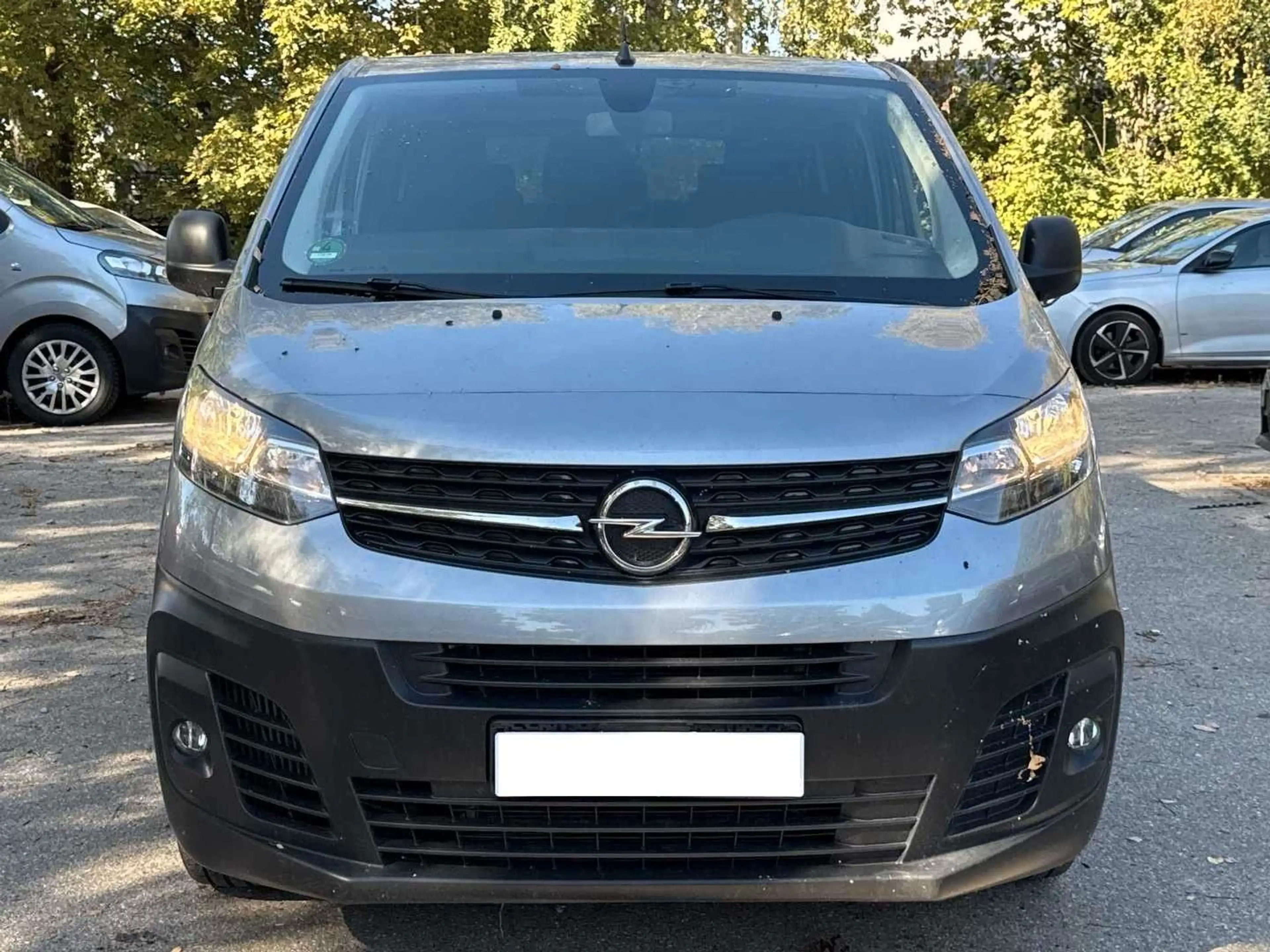 Opel Vivaro Kombi L 2,0 Diesel — photo 4
