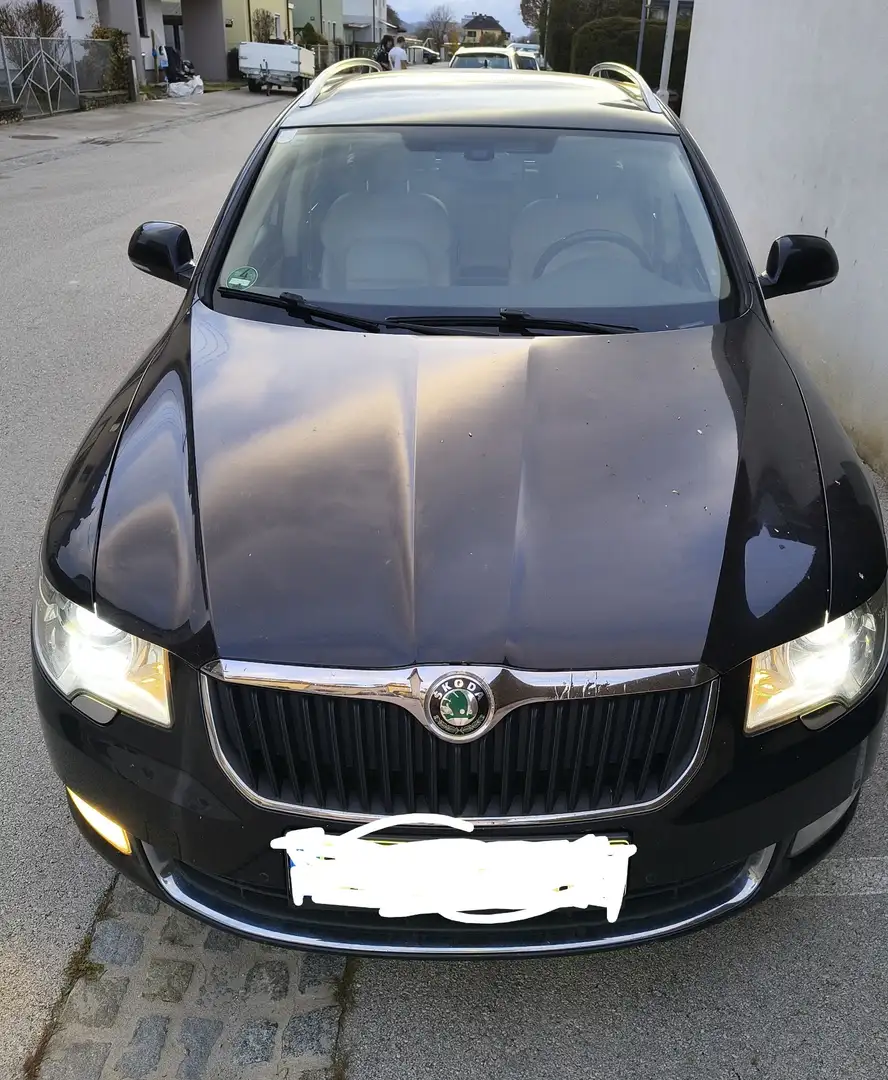 Skoda Superb Combi 4x4 Elegance 2,0 TDI,Pickerl 2/27 Schwarz - 1