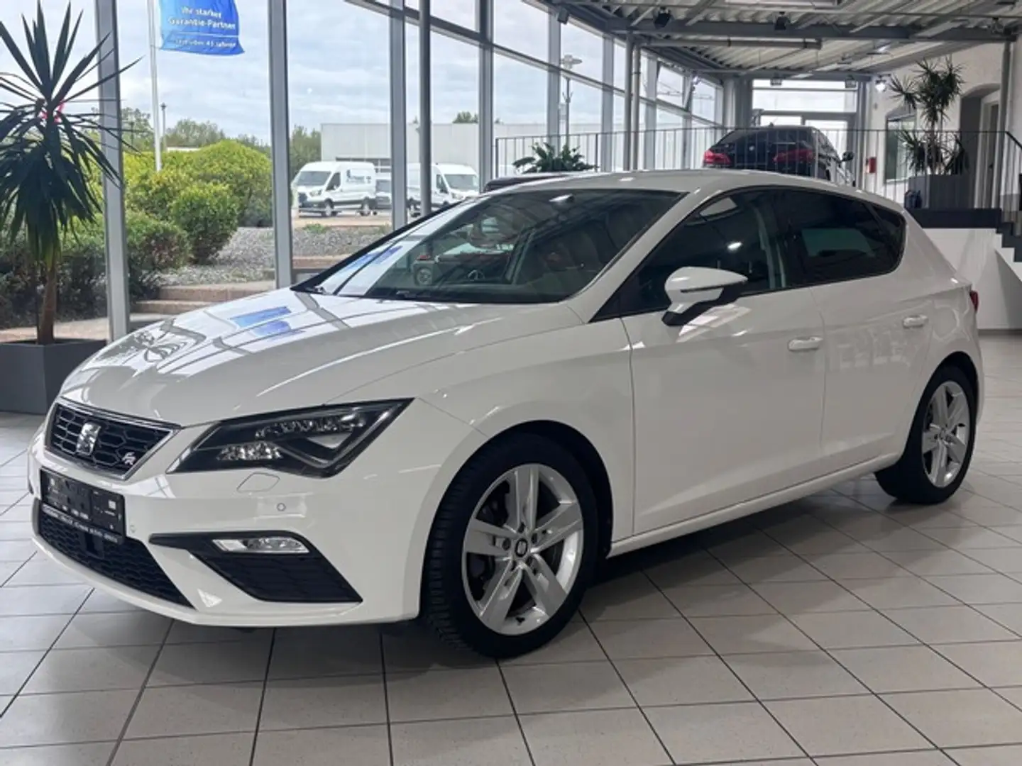 SEAT Leon FR Weiß - 2