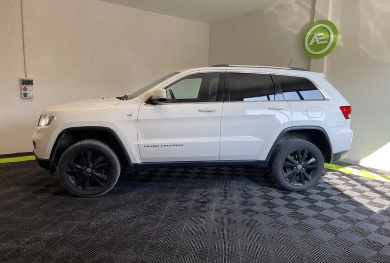 Jeep Grand Cherokee IV 3.0 CRD241 V6 FAP S Limited Blanc - 2