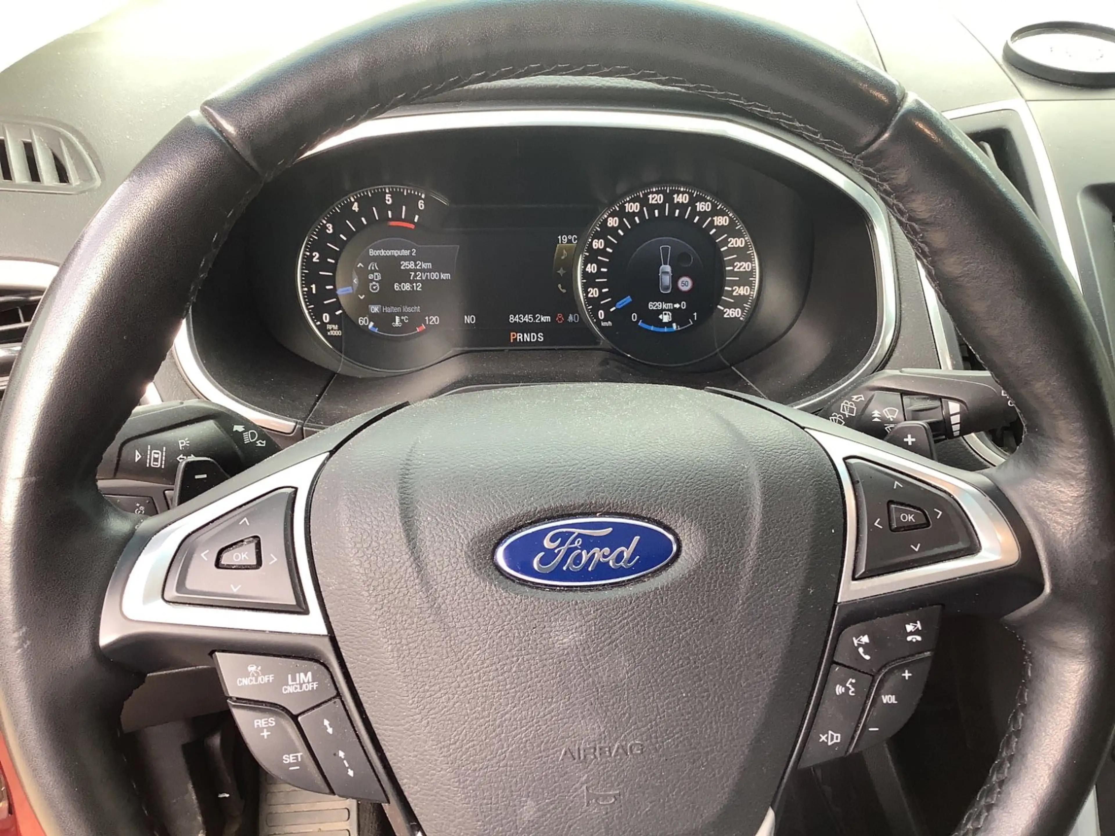 Ford Edge Sport 4x4 — photo 12