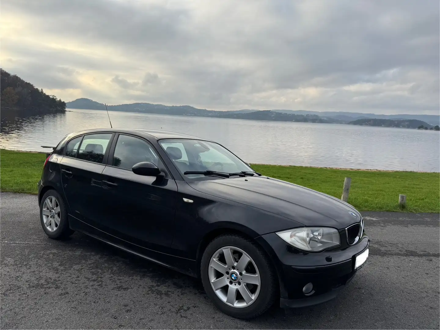 BMW 116 116i Attiva Nero - 2