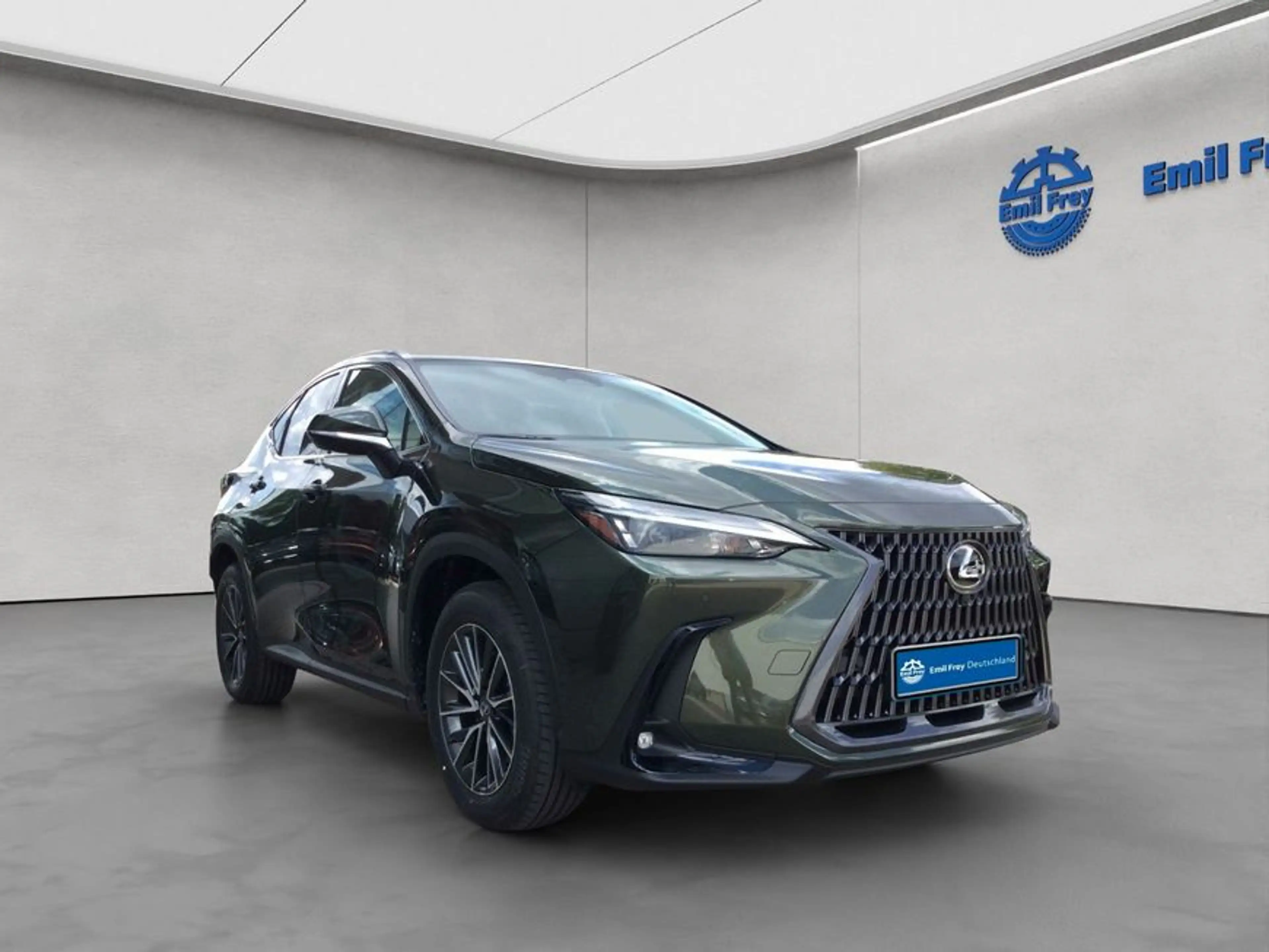 Lexus NX350h 4x4 Executive Alle Extras Modeljahr 26 — photo 3