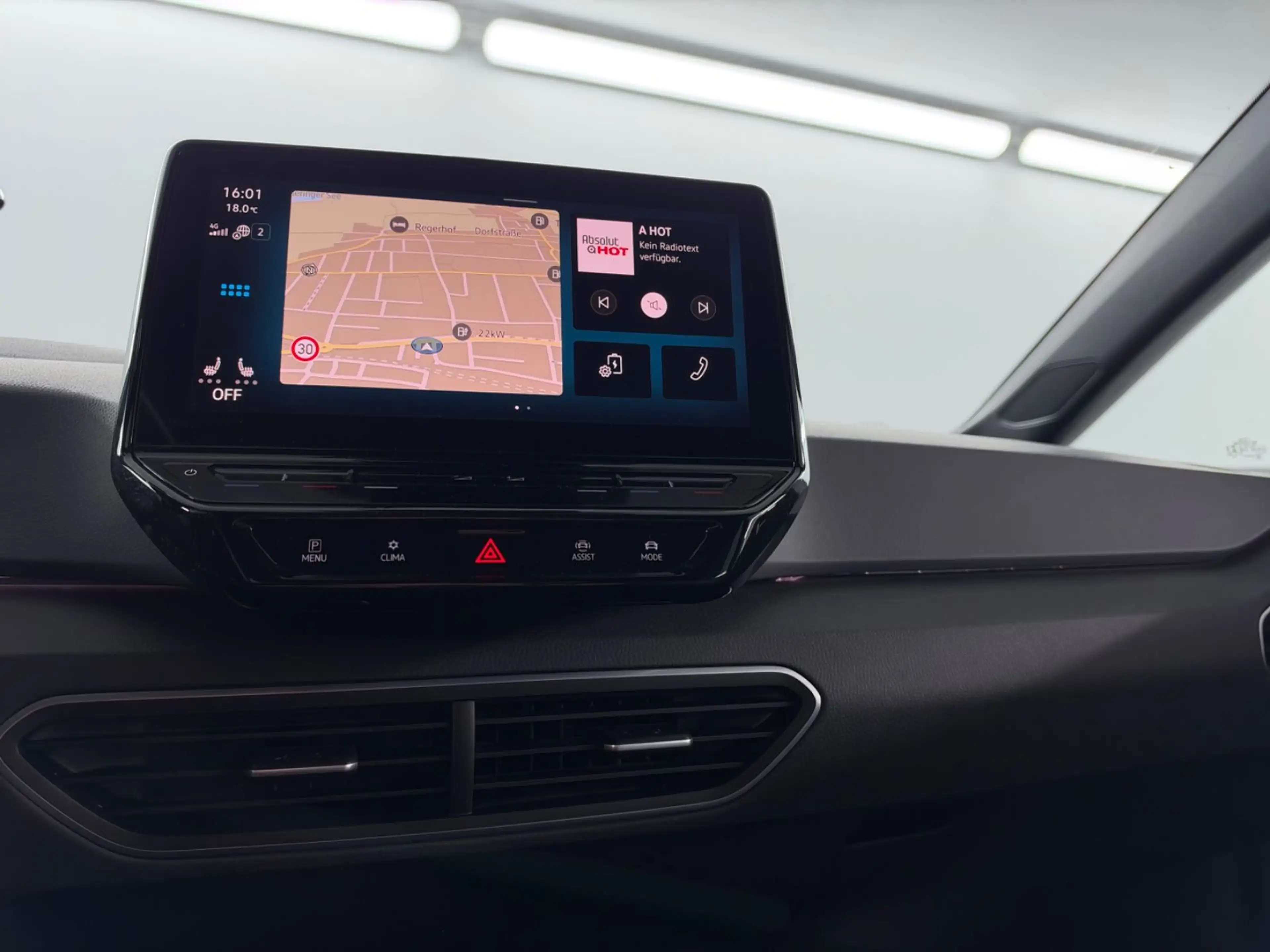 Volkswagen ID.3 Pro Performance Life Wärmepumpe AHK Navi — photo 10