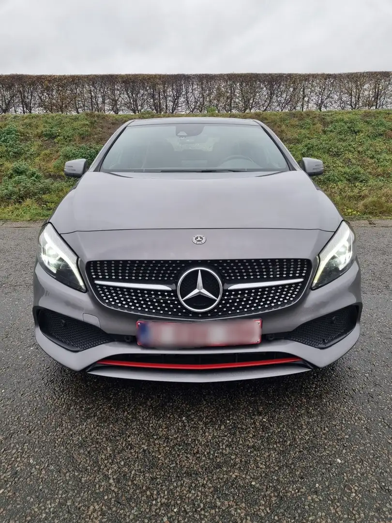 Mercedes-Benz A 250 Sport 4Matic 7G-DCT Grijs - 2