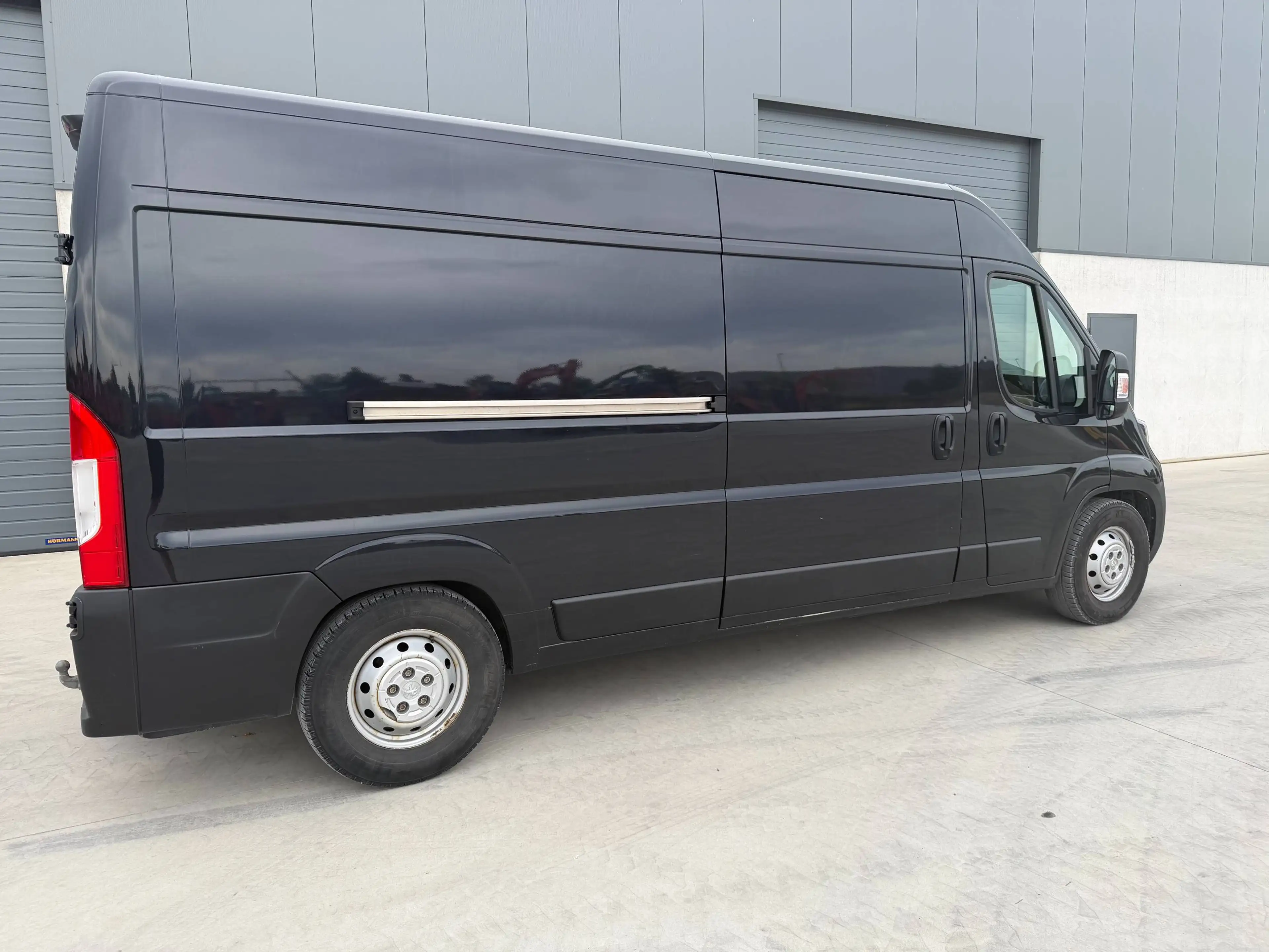 Peugeot Boxer 2.2 BlueHDi L3 Premium S/S — photo 4
