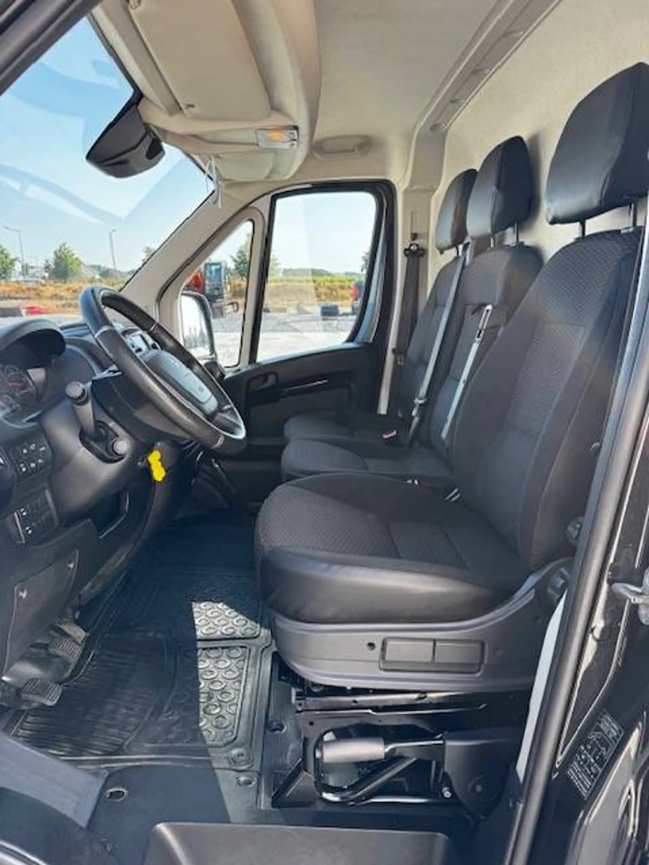 Peugeot Boxer 2.2 BlueHDi L3 Premium S/S — photo 5