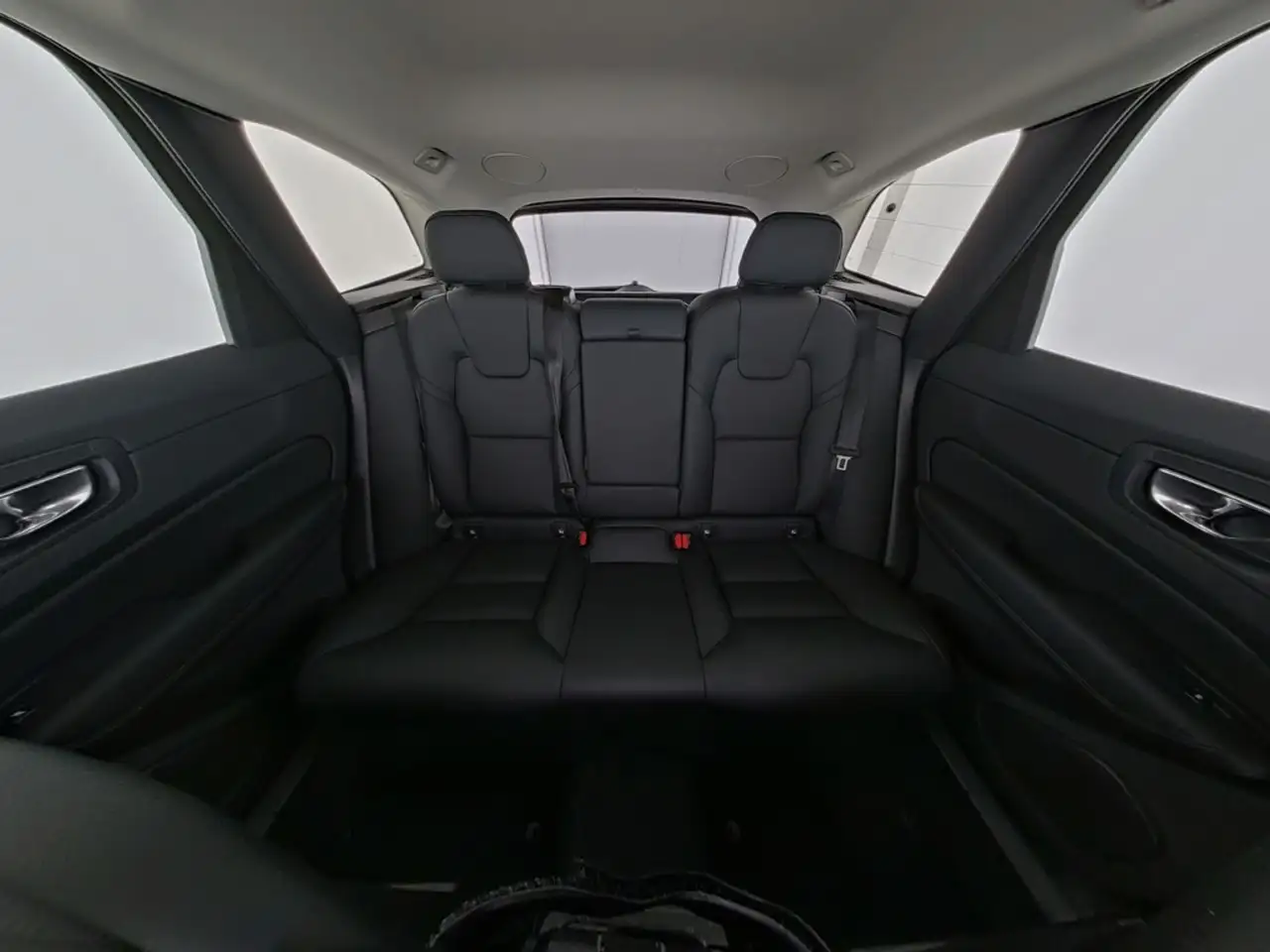 Volvo XC60 Plus Dark AWD Digitales Cockpit Memory Sitze Sound 7