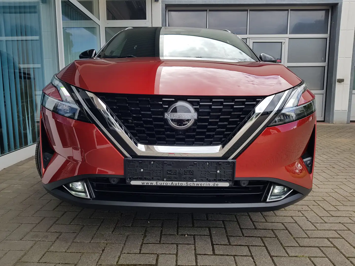 Nissan Qashqai 1.3 DIG-T MHEV Xtronic Tekna+ inkl.2-Farben vorORT Rot - 2