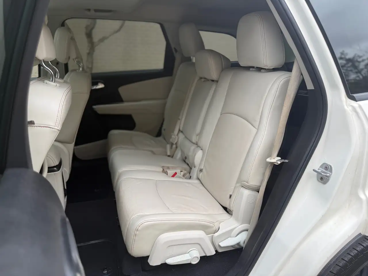 Dodge Journey снимка Dodge Journey