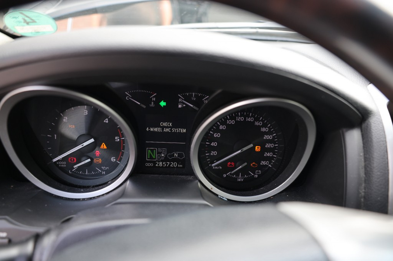 Toyota Land Cruiser 4.5 EXECUTIVE A/T 7 SITZ MARGE ( ENGINE IS BROKEN — photo 10