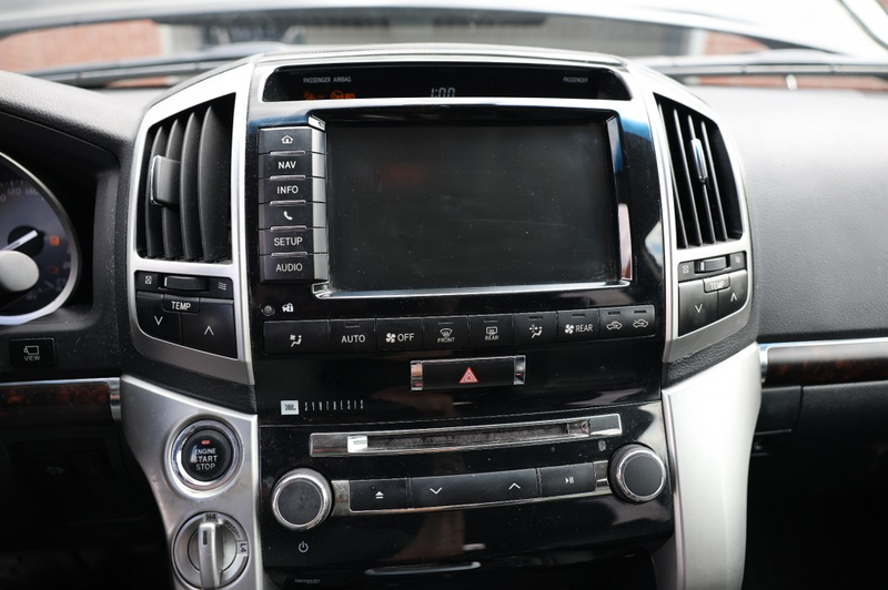 Toyota Land Cruiser 4.5 EXECUTIVE A/T 7 SITZ MARGE ( ENGINE IS BROKEN — photo 11