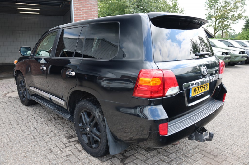 Toyota Land Cruiser 4.5 EXECUTIVE A/T 7 SITZ MARGE ( ENGINE IS BROKEN — photo 6