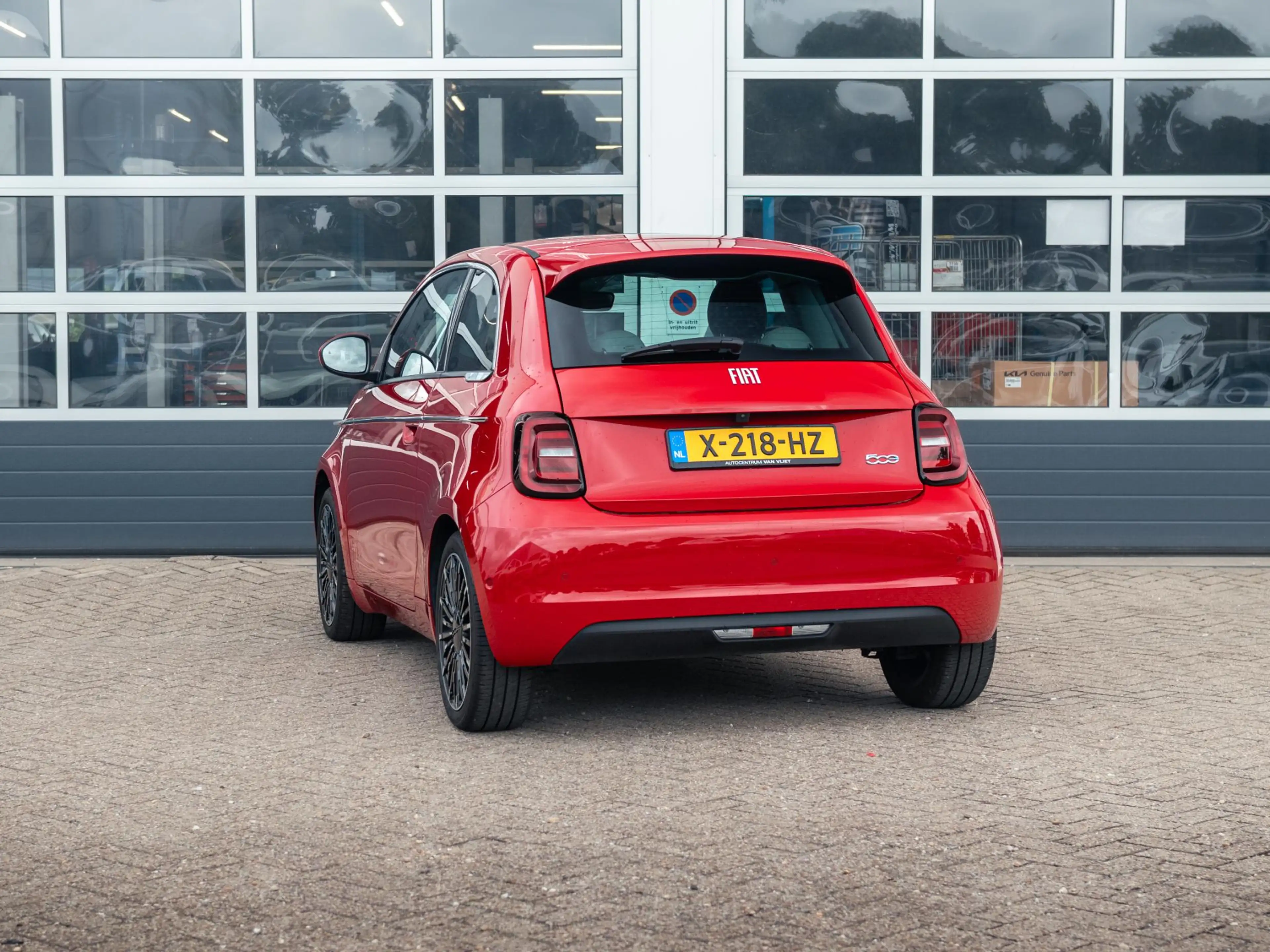 Fiat 500 3+1 La Prima 42 kWh | Panodak l Camera l — photo 9