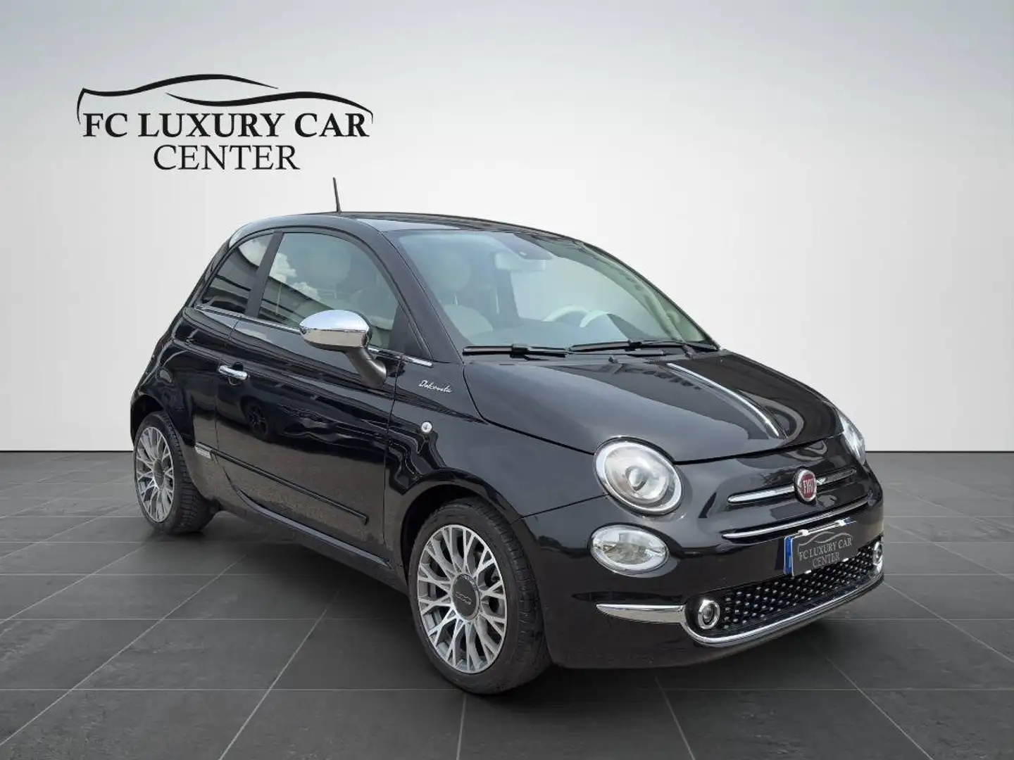 Fiat 500 1.0 hybrid Dolcevita 70cv Zwart - 1
