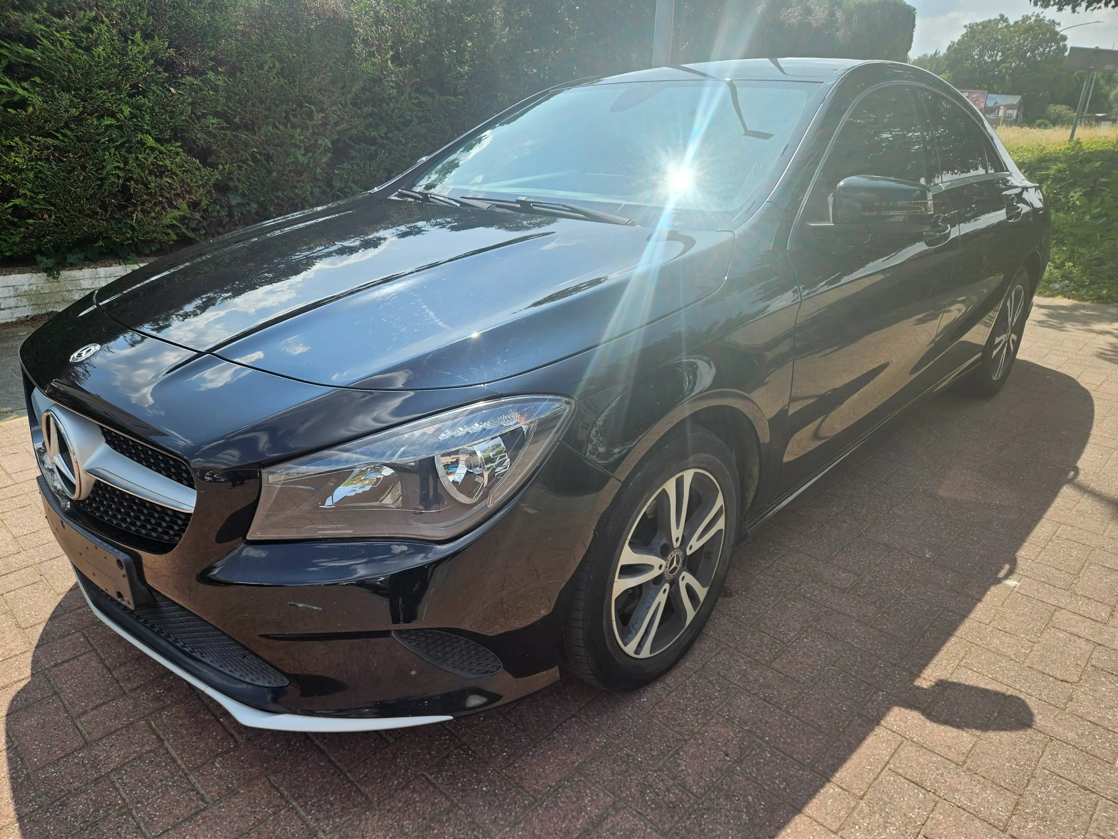 Mercedes-Benz CLA 180 CLA 180 d — photo 2