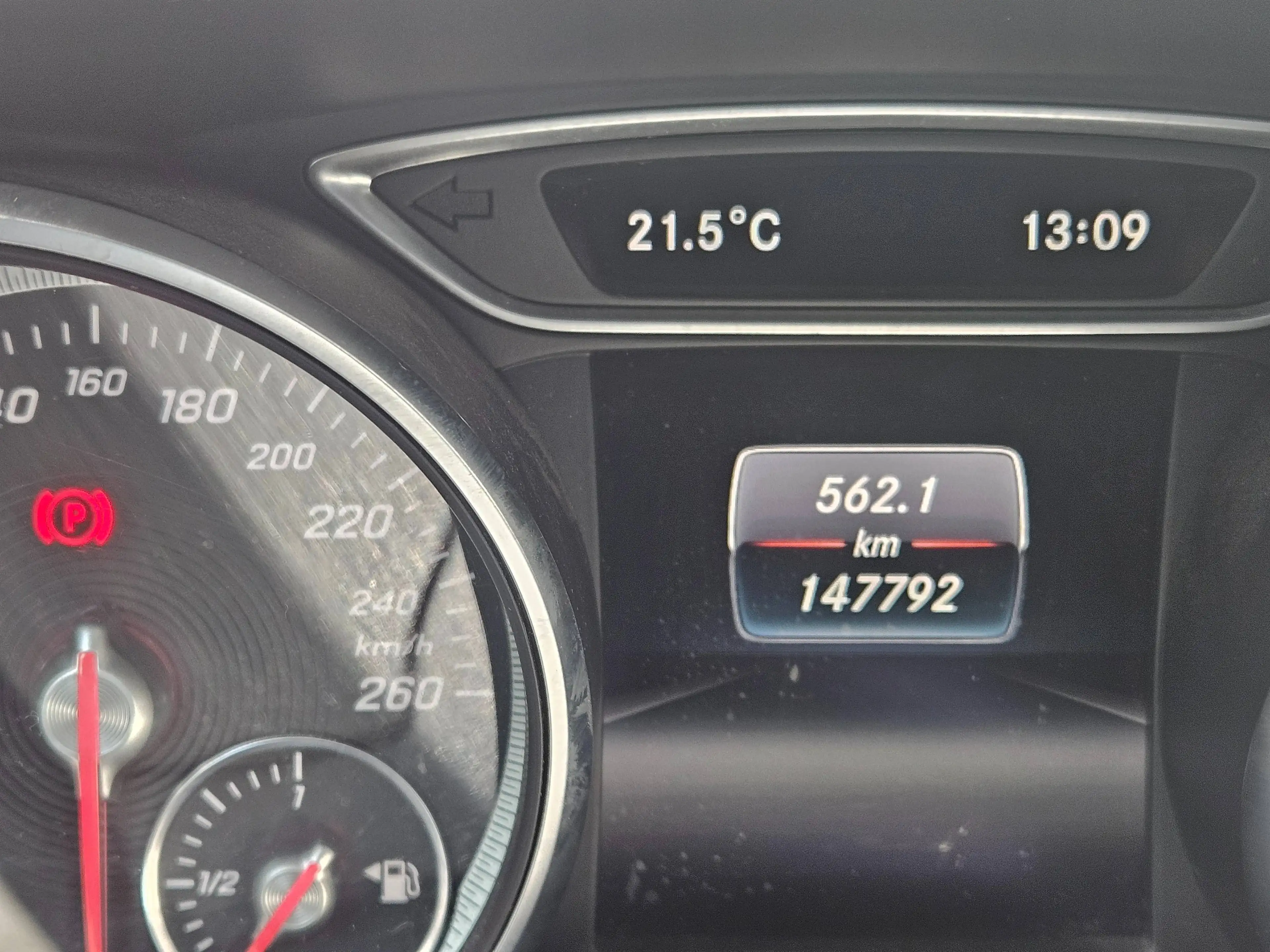 Mercedes-Benz CLA 180 CLA 180 d — photo 11