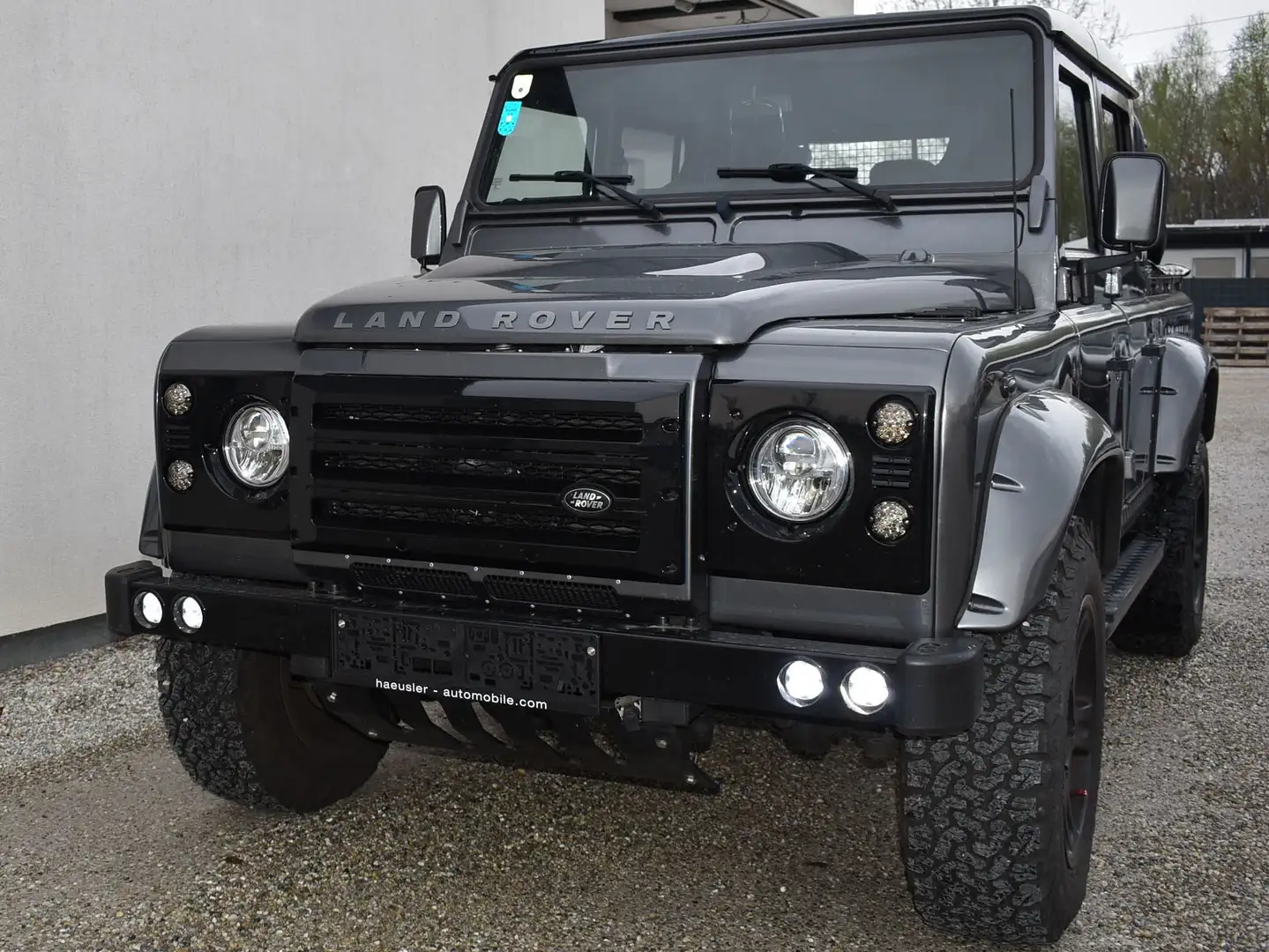 Land Rover Defender 110 E Crew Cab/Urban Truck Eidtion Grijs - 1