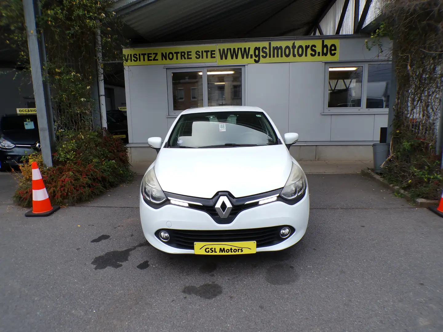 Renault Clio 900 TCe 90cv Blanche 10/13 Airco GPS Bluetooth USB Blanc - 2
