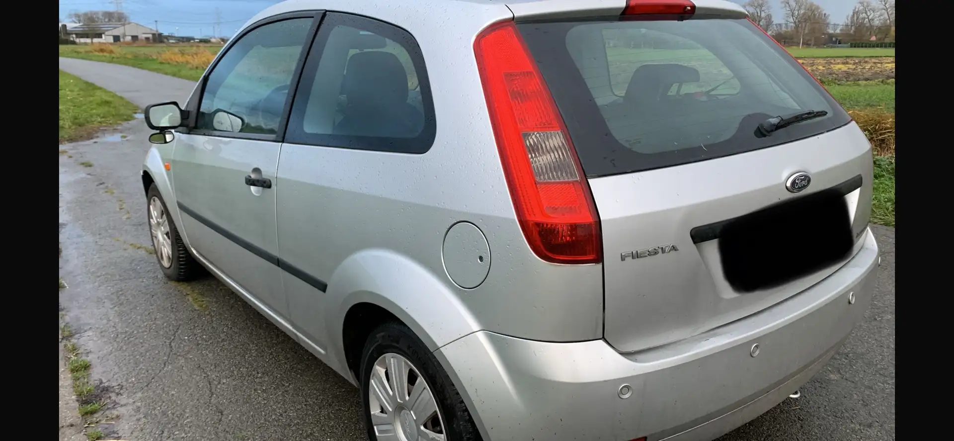 Ford Fiesta 1.3i - 2