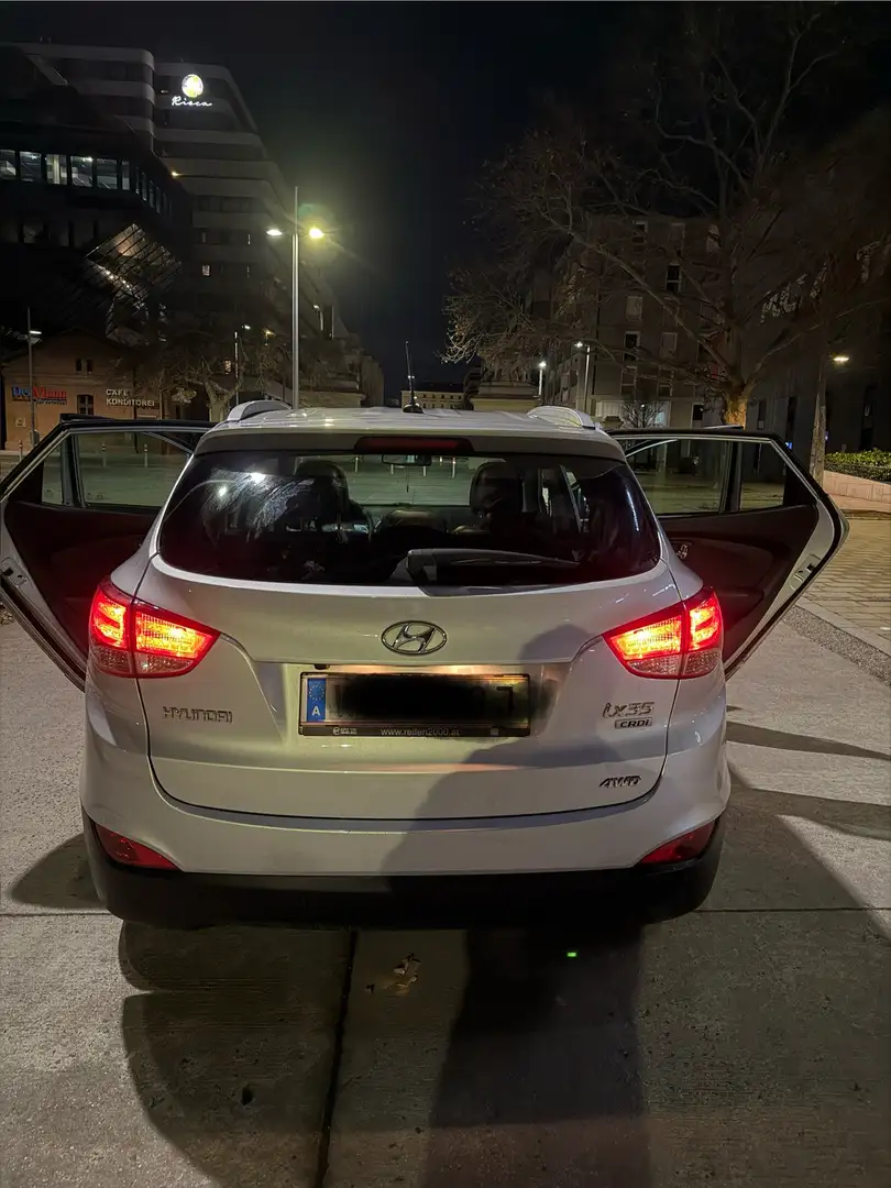 Hyundai iX35 2,0 CRDi Premium 4WD - 2