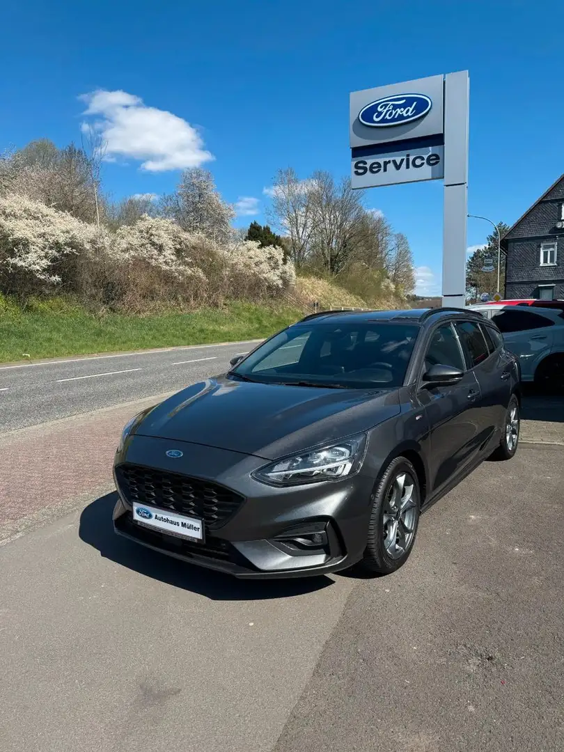 Ford Focus Turnier ST-Line X, WiPa, TePa, EaPa, RFK Gris - 1