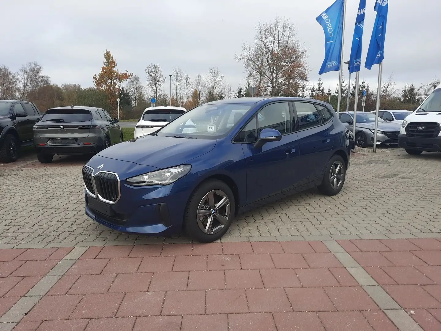 BMW 218 2 Active Tourer d Navi Komfortzugang Kamera Blau - 2