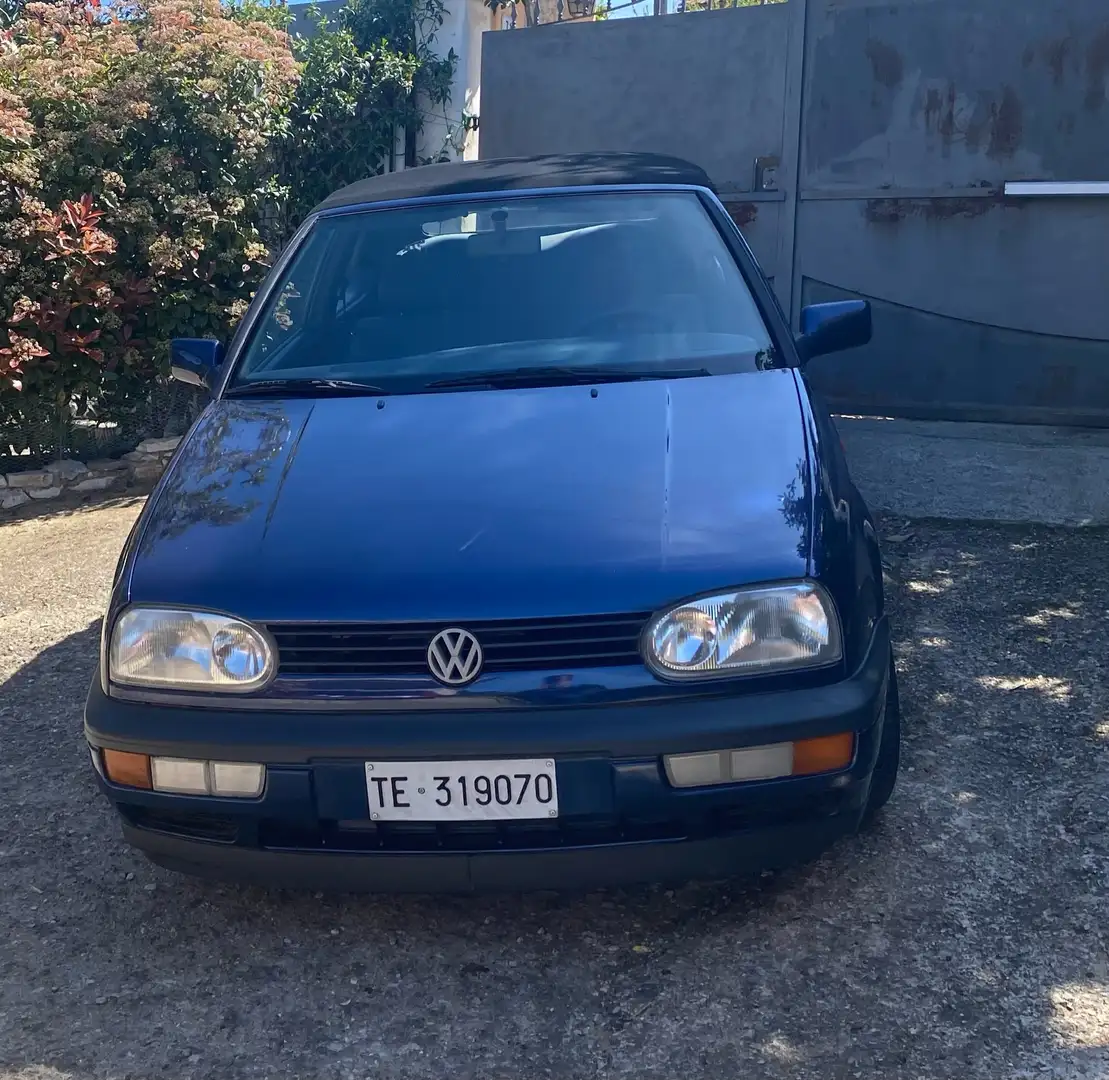 Volkswagen Golf Cabriolet Cabrio 1.8 Basic 75cv Синій - 1