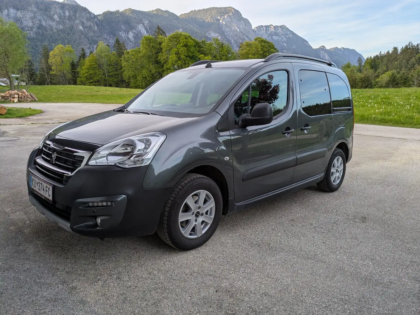 Peugeot Partner Tepee Outdoor 1,6 HDi 120 S&S - 1
