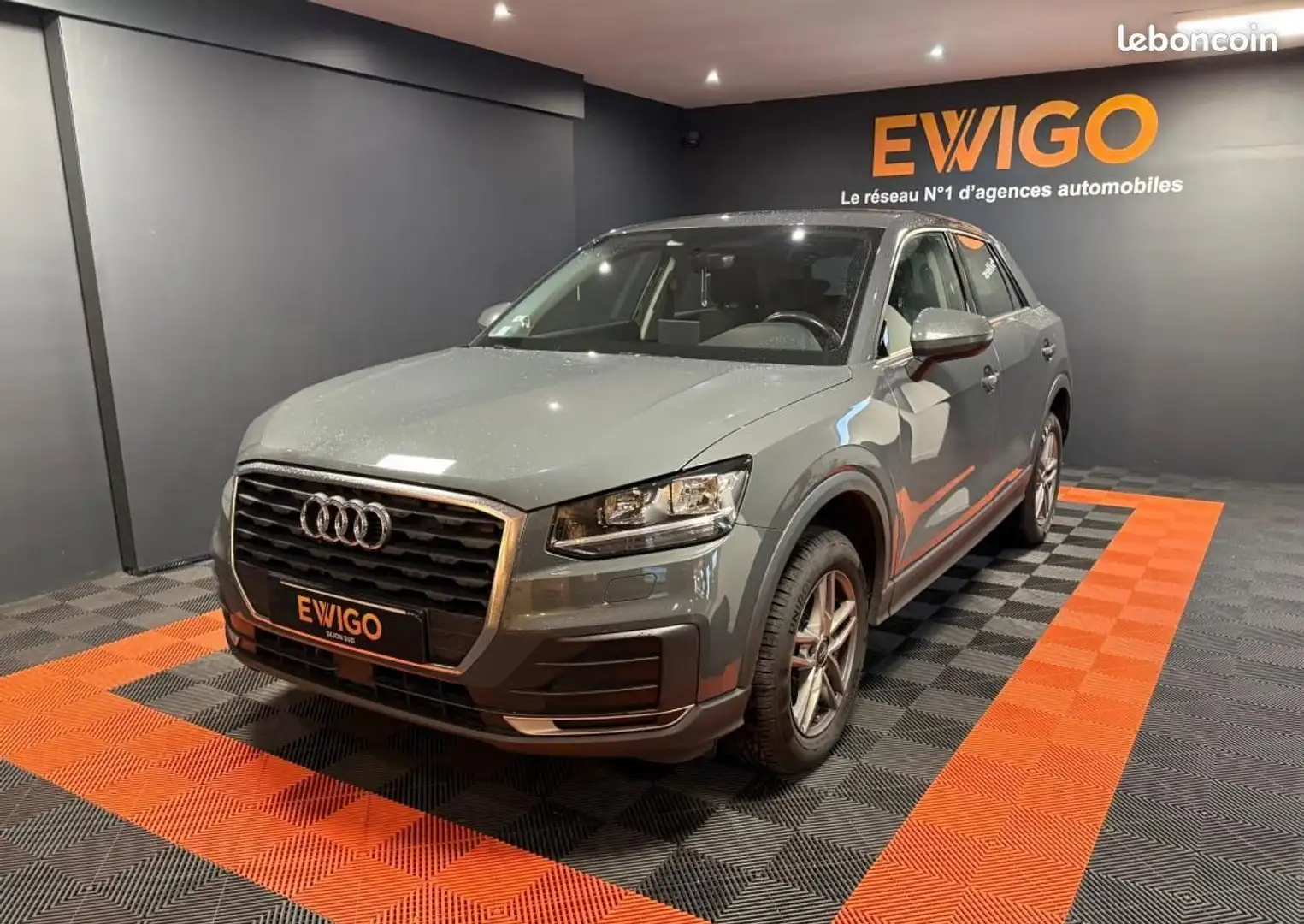 Audi Q2 1.0 30 TFSI 115 BUSINESS LINE S-TRONIC BVA Grau - 1
