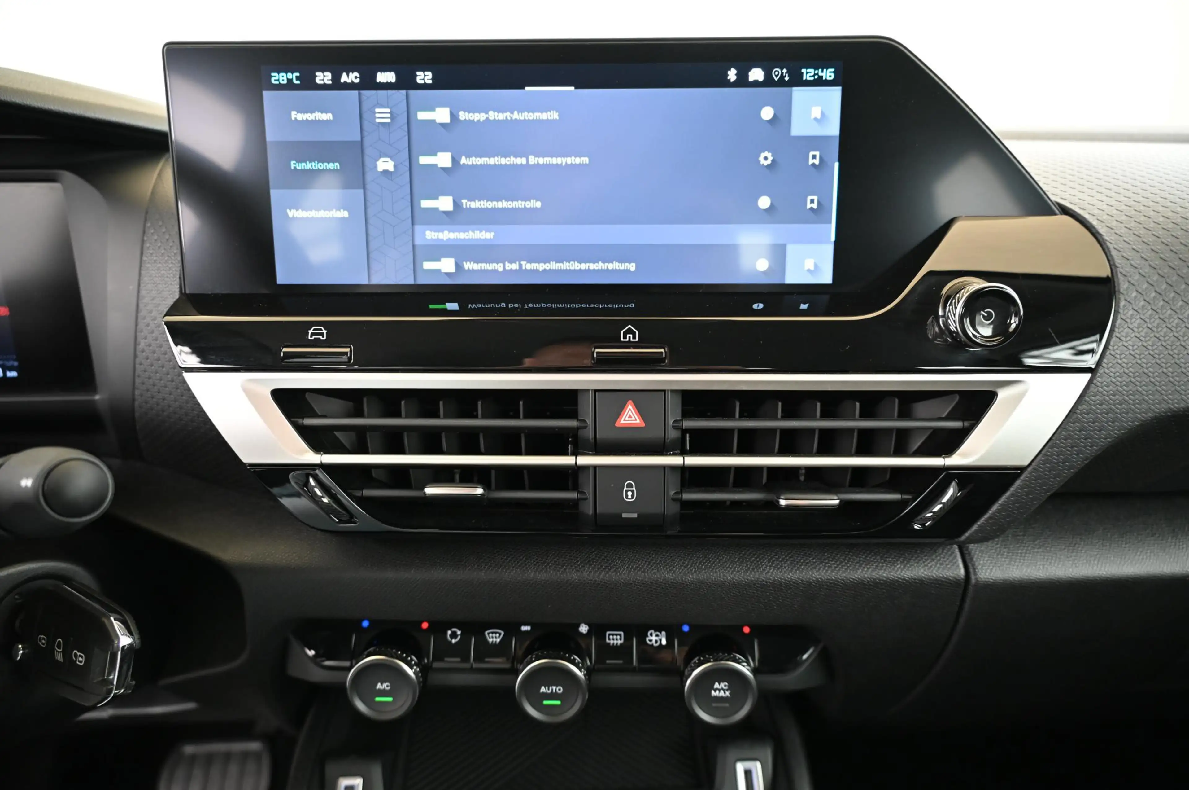 Citroen C4 X 1.2 e-DSC6 145 PLUS LED/NAVI/KAMERA/18 — photo 17