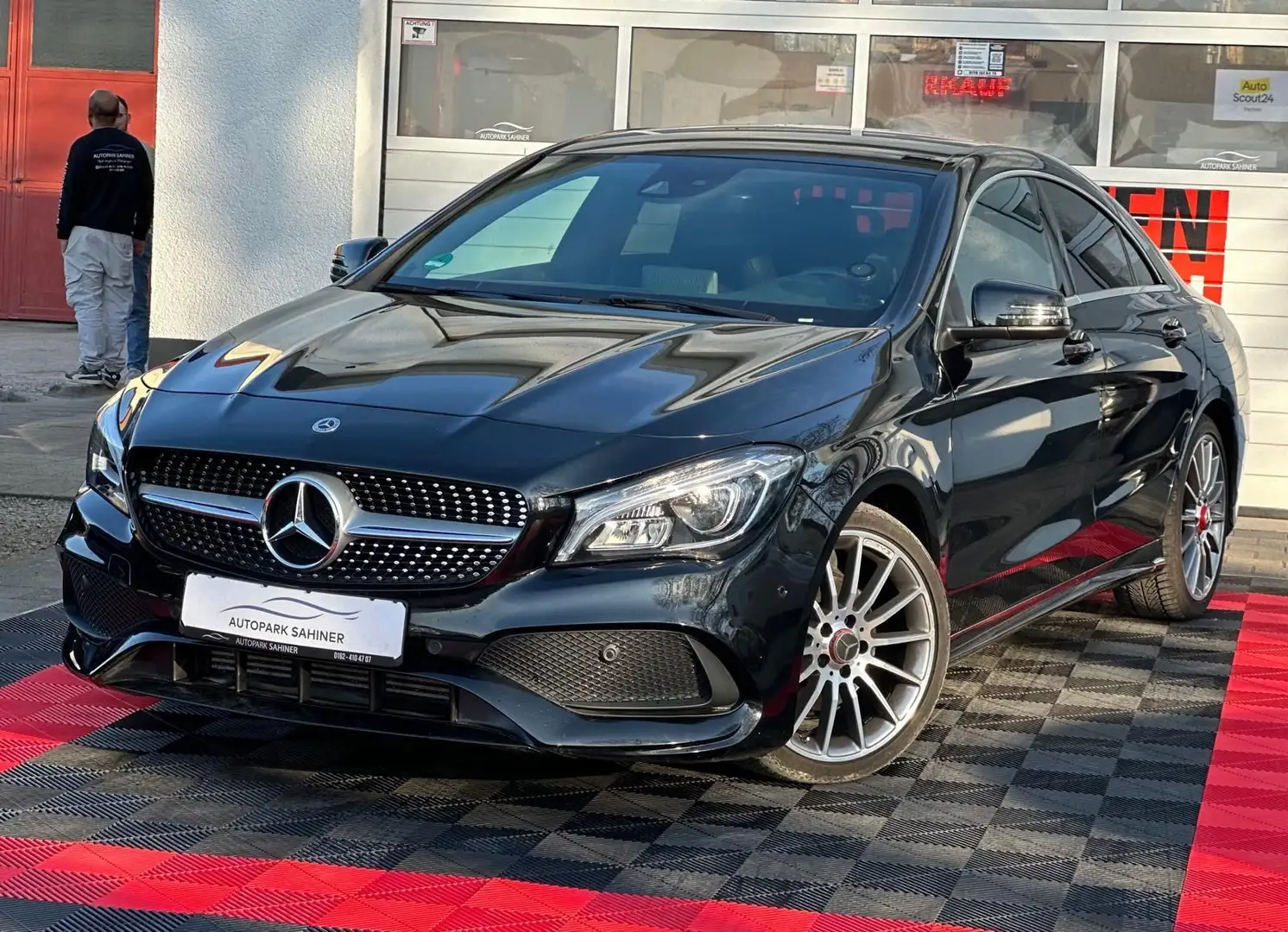 Mercedes-Benz CLA 200 AMG Nero - 2