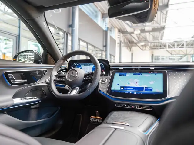 Mercedes-Benz E-Class view 10