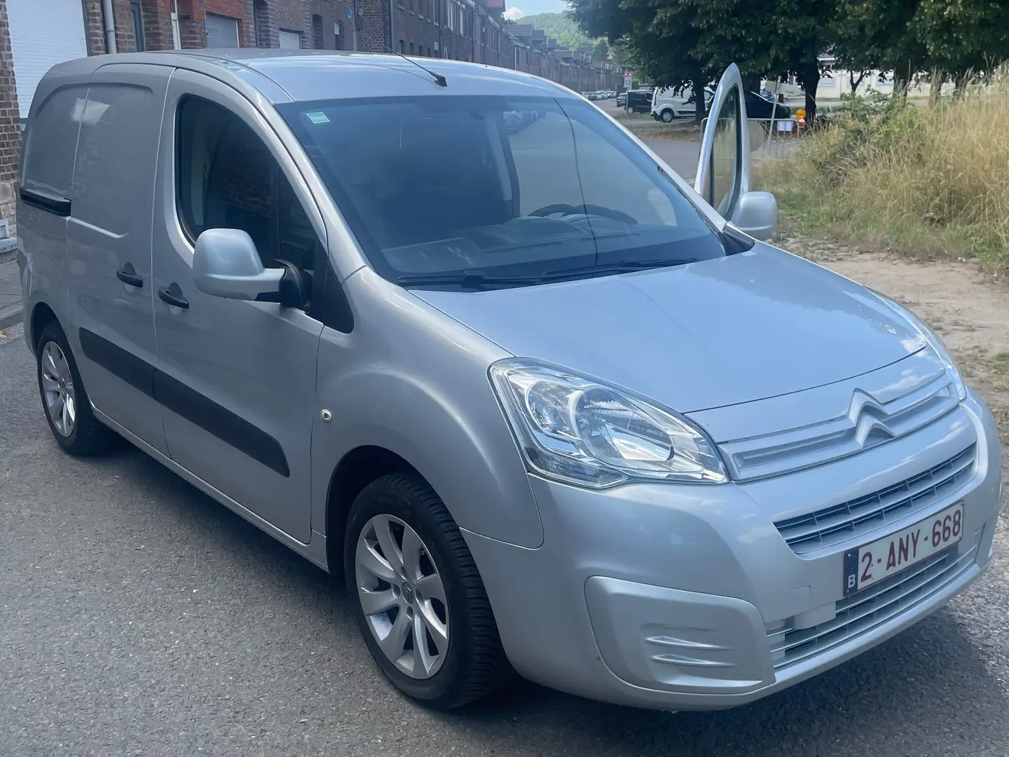 Citroen Berlingo Berlingo 1.6 hdi Zilver - 1