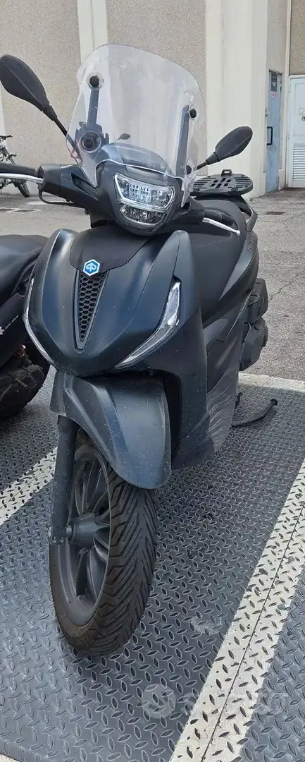 Piaggio Beverly 400 S - 1