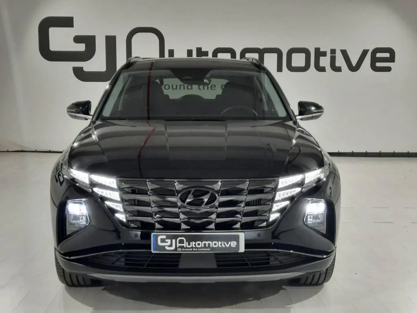 Hyundai TUCSON 1.6 TGDI PHEV 195kW Tecno Sky Auto 4x4 Negro - 2