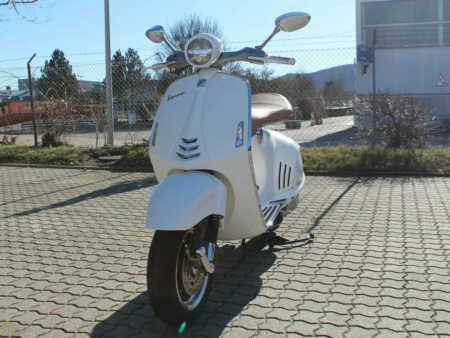 Vespa 946 - 2